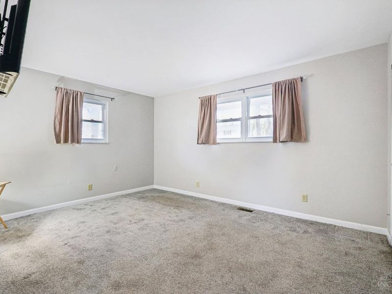 490 W Market Street, Springboro, OH 45066 Photo 23