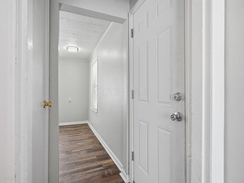 1143 Loretta Avenue, Columbus, OH 43211 Photo 24