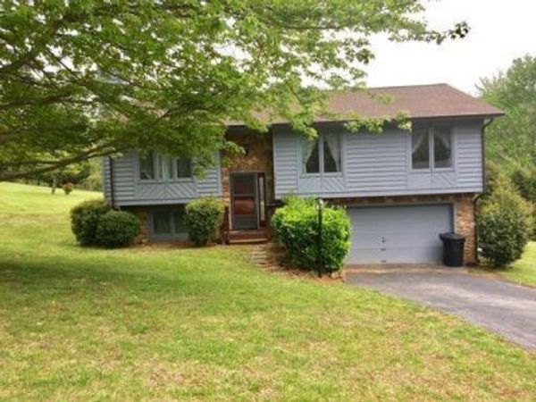 7847 Forest Edge DR , Roanoke, VA 24018
