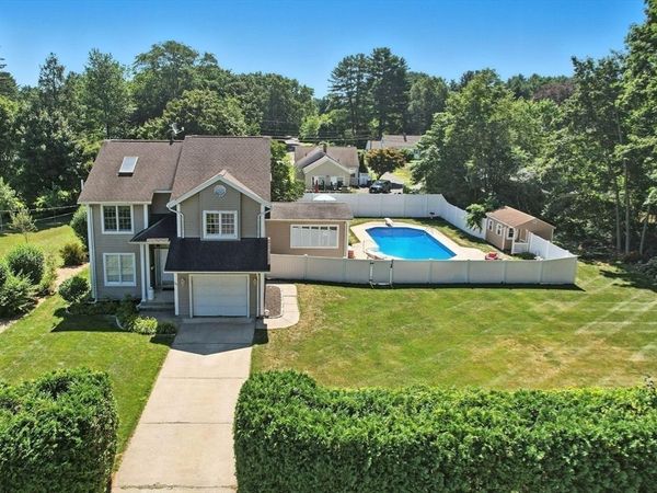 44 Kensington Ave, Westfield, MA 01085
