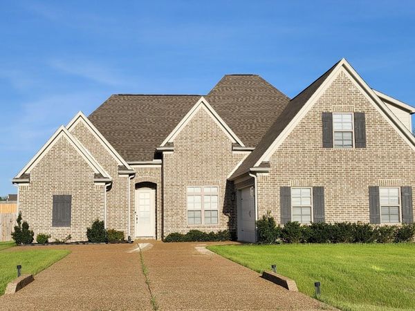 2876 Ross Meadows Lane, Olive Branch, MS 38654