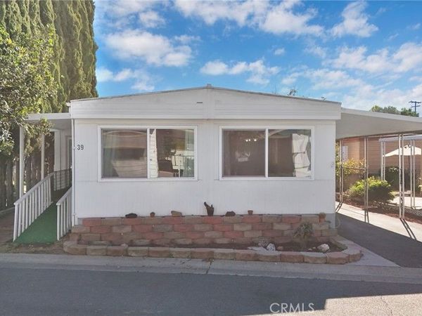 39 Via Entrada, Tustin, CA 92780