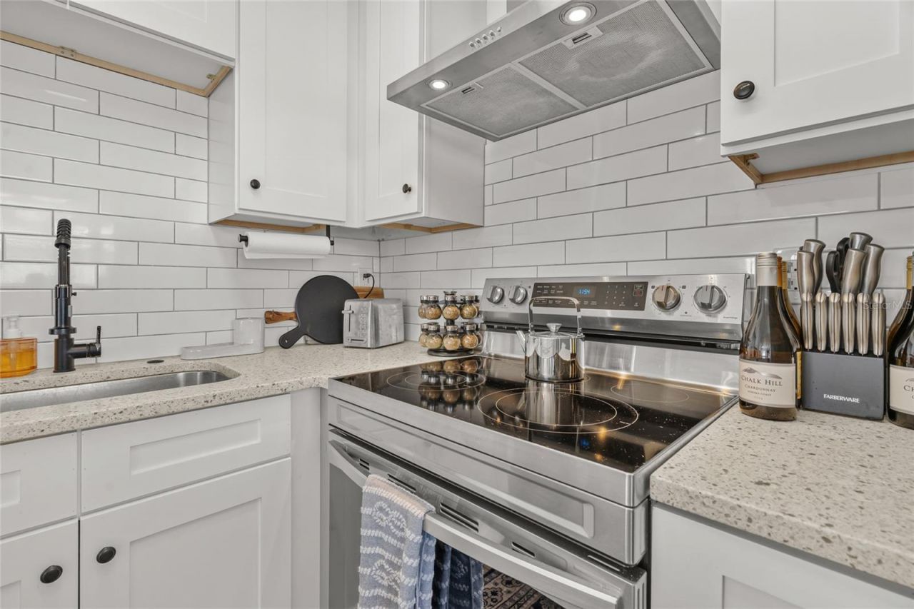 2016 5th Street , Sarasota, FL 34237 Photo