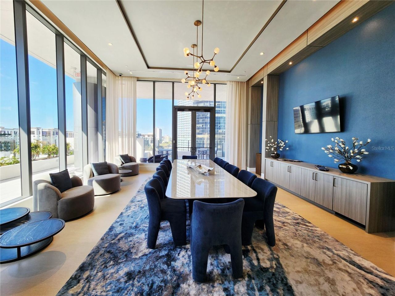 275 1st Avenue S, Unit 2307, Saint Petersburg, FL 33701 Photo