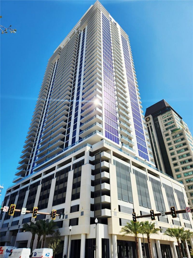 275 1st Avenue S, Unit 2307, Saint Petersburg, FL 33701 Photo