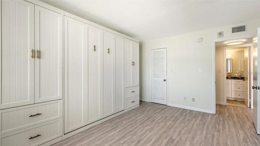 101 S Gulfstream Avenue , Unit 15B, Sarasota, FL 34236 Photo