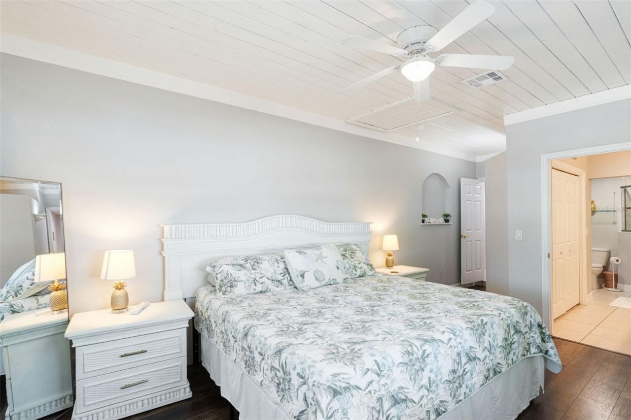 2202 Hyde Park Street, Sarasota, FL 34239 Photo