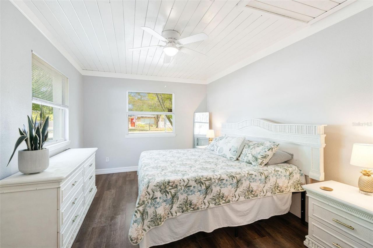 2202 Hyde Park Street, Sarasota, FL 34239 Photo