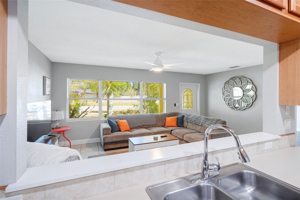 2202 Hyde Park Street, Sarasota, FL 34239 Photo