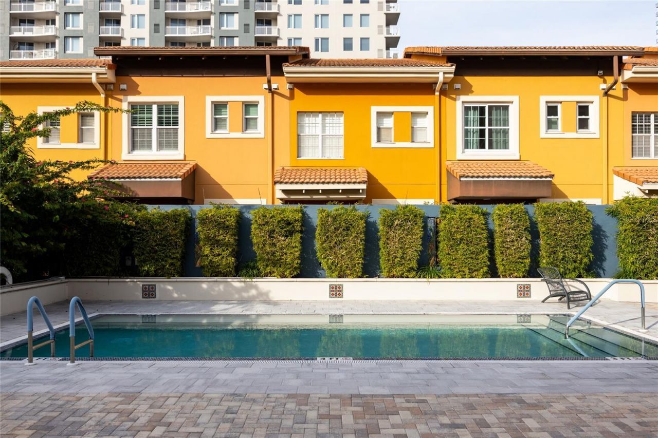 200 4th Avenue S, Unit 320, Saint Petersburg, FL 33701 Photo