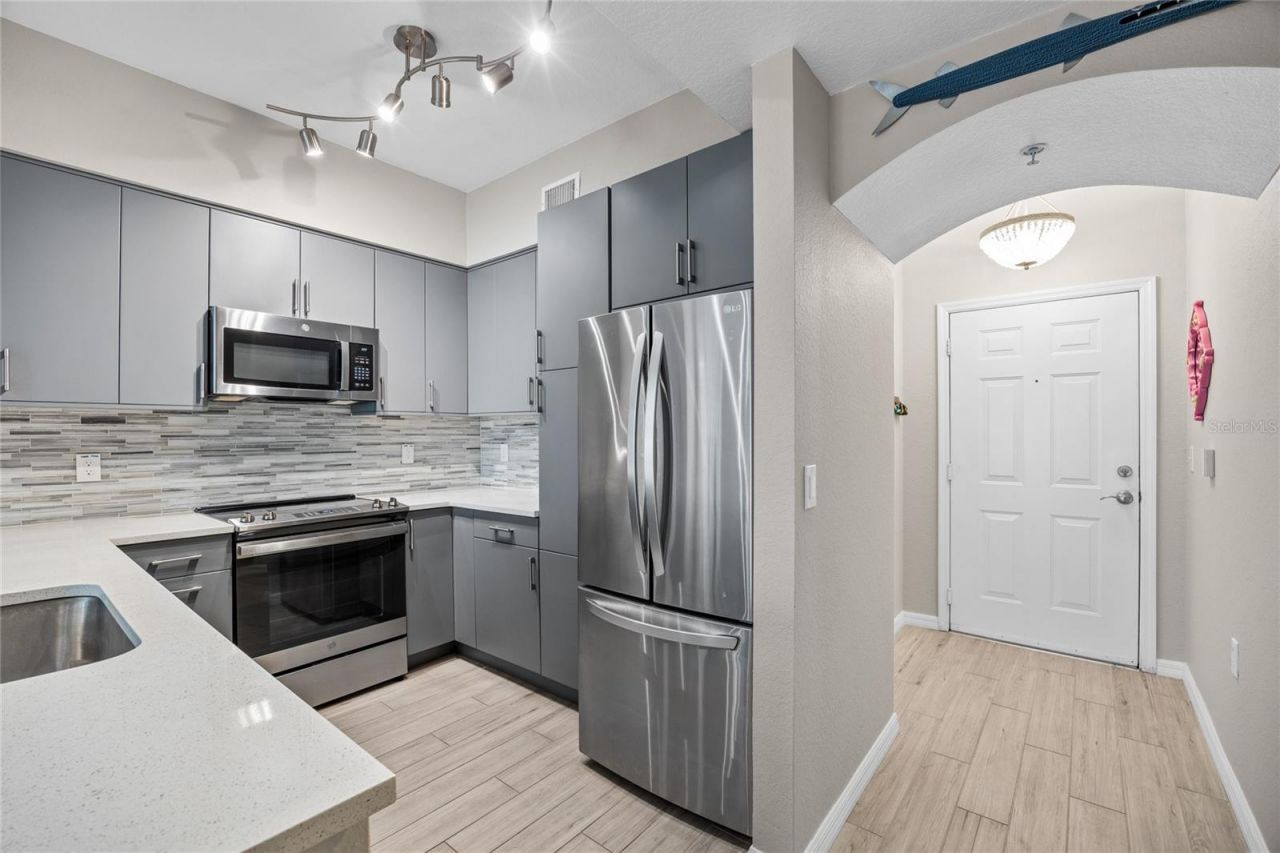 200 4th Avenue S, Unit 320, Saint Petersburg, FL 33701 Photo