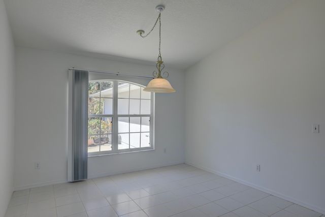 117 Harbor Point Drive, Sebastian, FL 32958 Photo