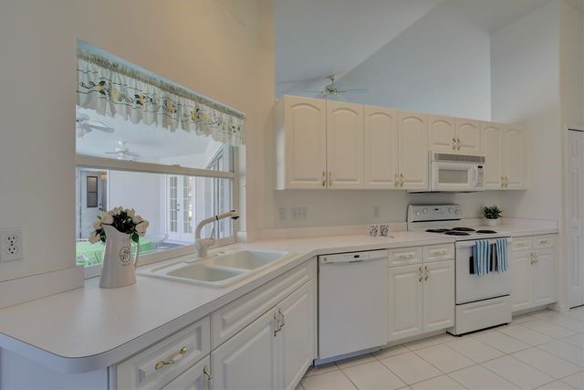 117 Harbor Point Drive, Sebastian, FL 32958 Photo