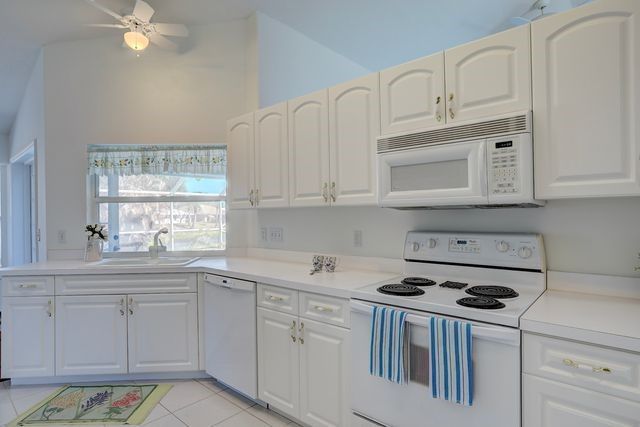 117 Harbor Point Drive, Sebastian, FL 32958 Photo