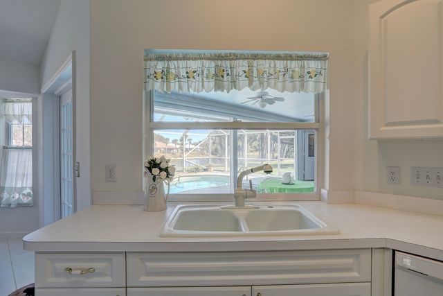 117 Harbor Point Drive, Sebastian, FL 32958 Photo