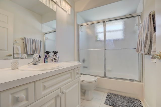 117 Harbor Point Drive, Sebastian, FL 32958 Photo