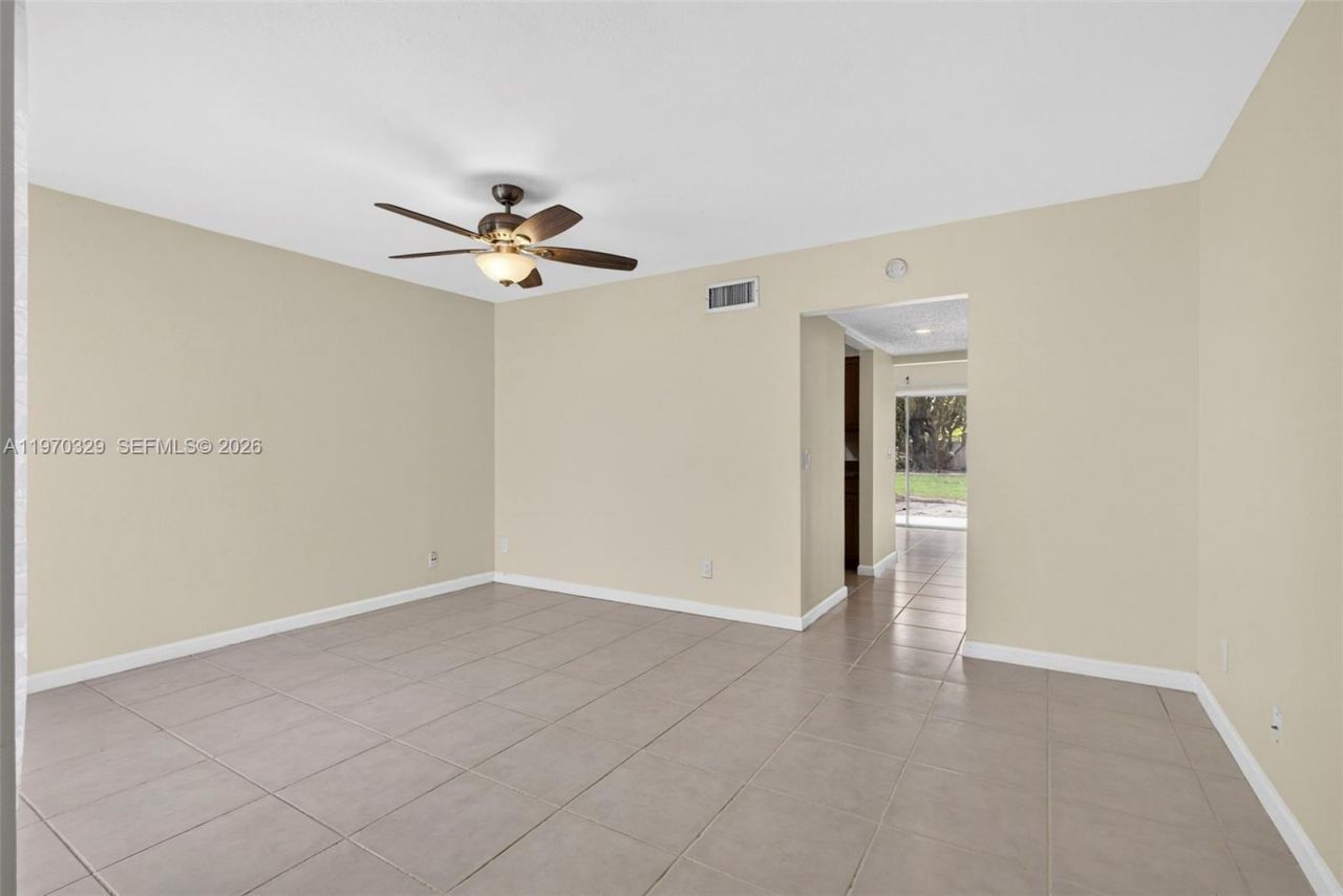 5090 Elmhurst Rd , Unit A, West Palm Beach, FL 33417 Photo