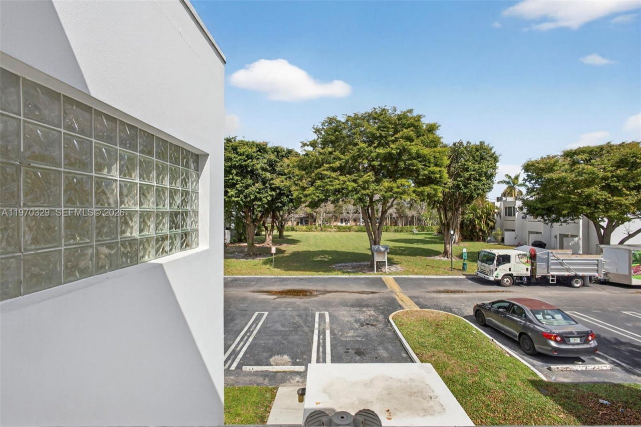 5090 Elmhurst Rd , Unit A, West Palm Beach, FL 33417 Photo