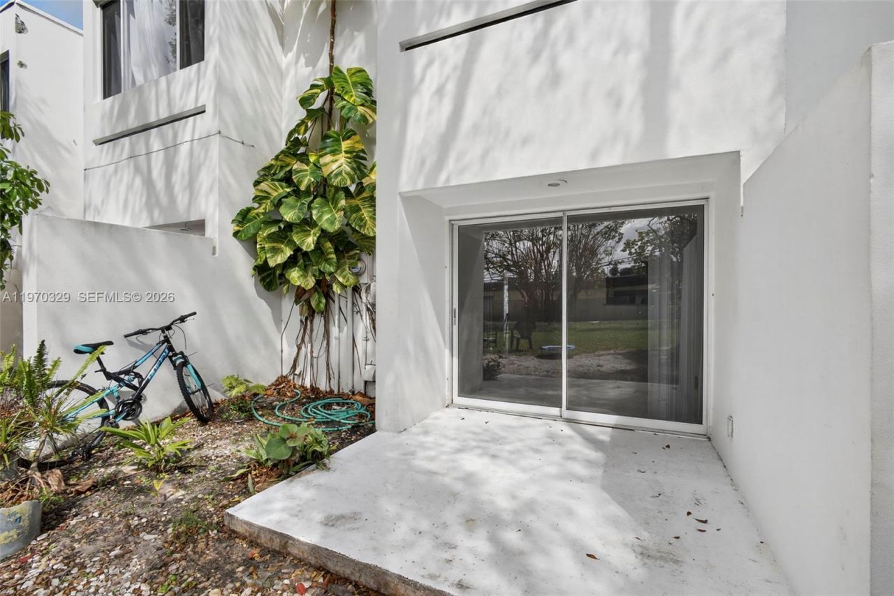 5090 Elmhurst Rd , Unit A, West Palm Beach, FL 33417 Photo