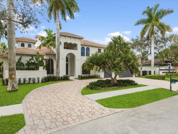3303 W Stonebrook Cir, Davie, FL 33330