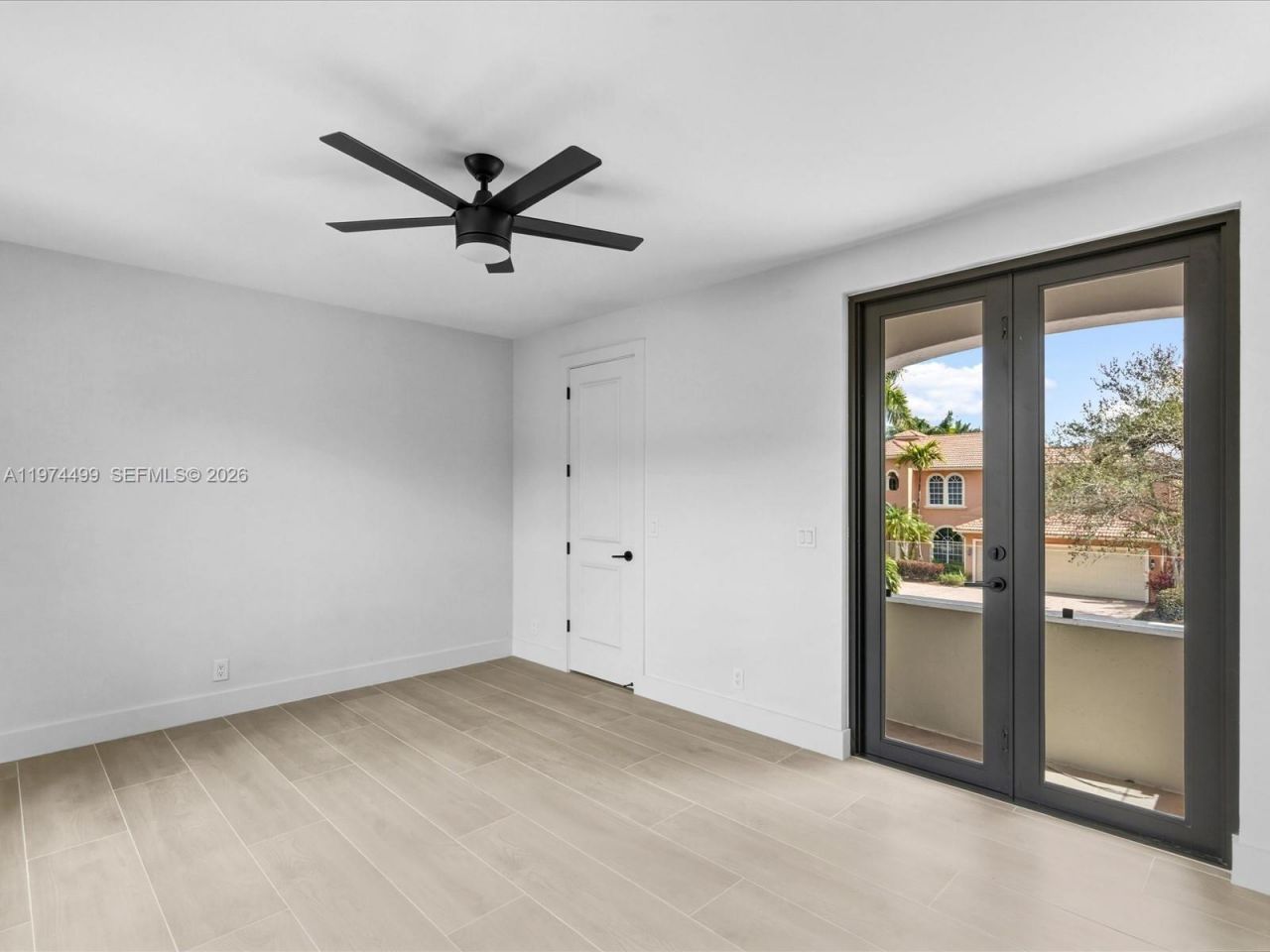 3303 W Stonebrook Cir , Davie, FL 33330 Photo