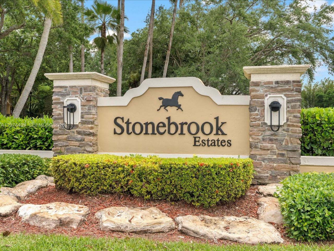 3303 W Stonebrook Cir, Davie, FL 33330 Photo