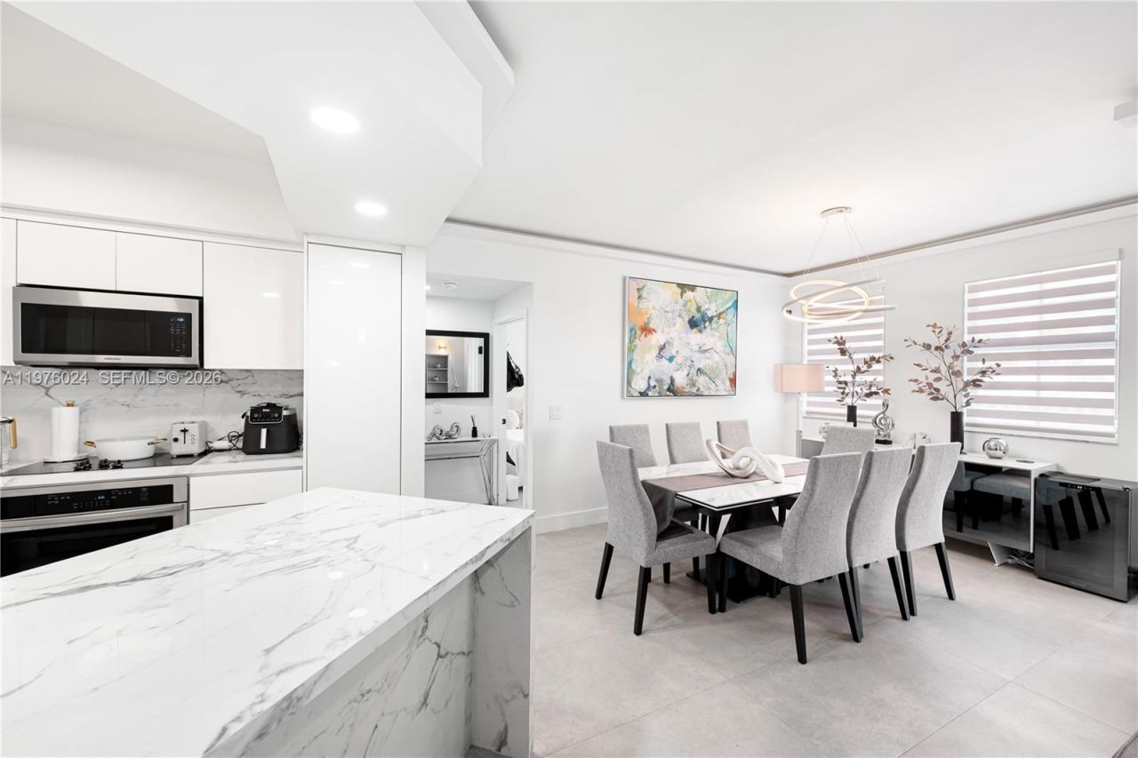 3255 NE 184th St, Unit 12101, Aventura, FL 33160 Photo