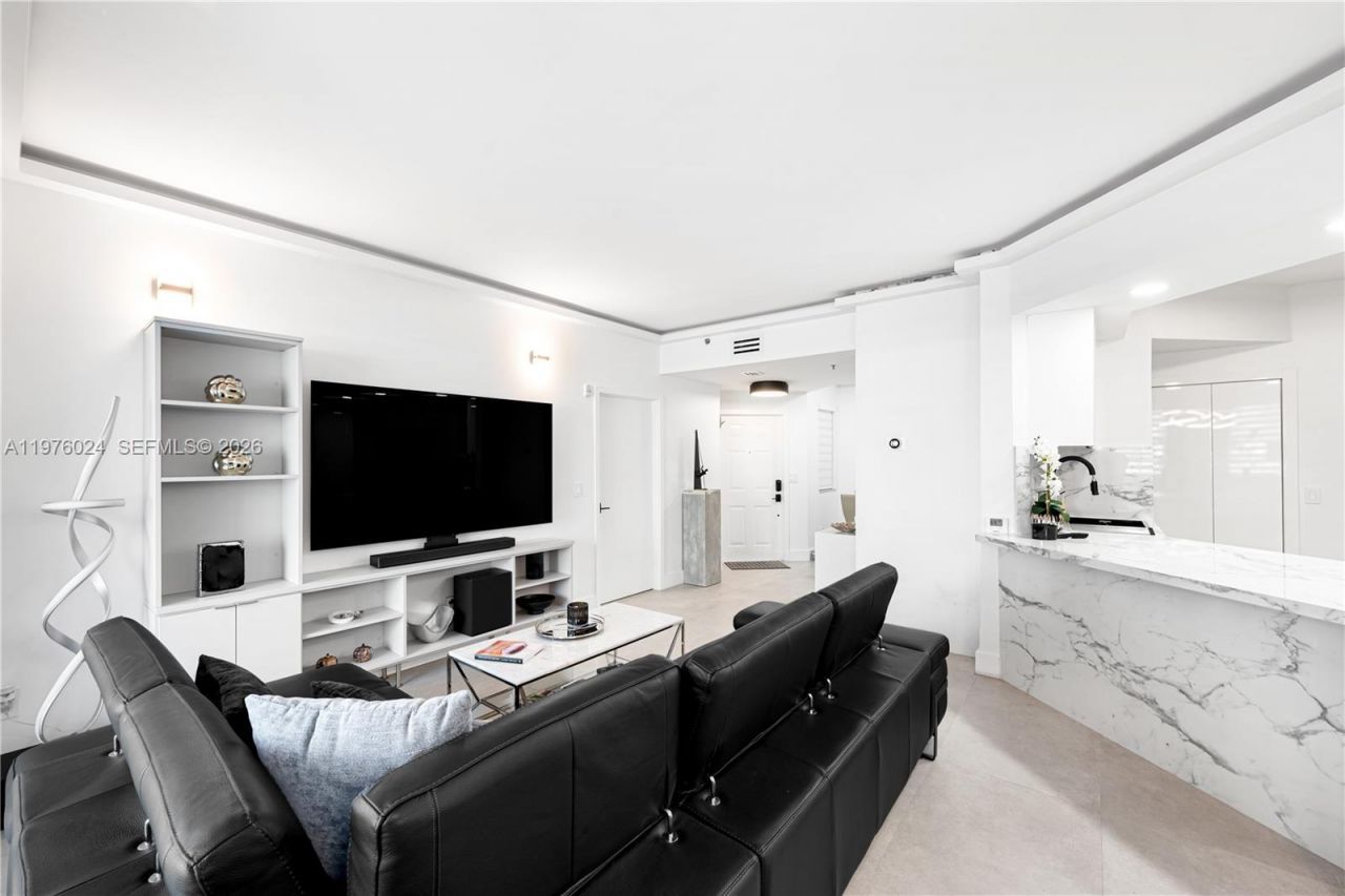 3255 NE 184th St, Unit 12101, Aventura, FL 33160 Photo