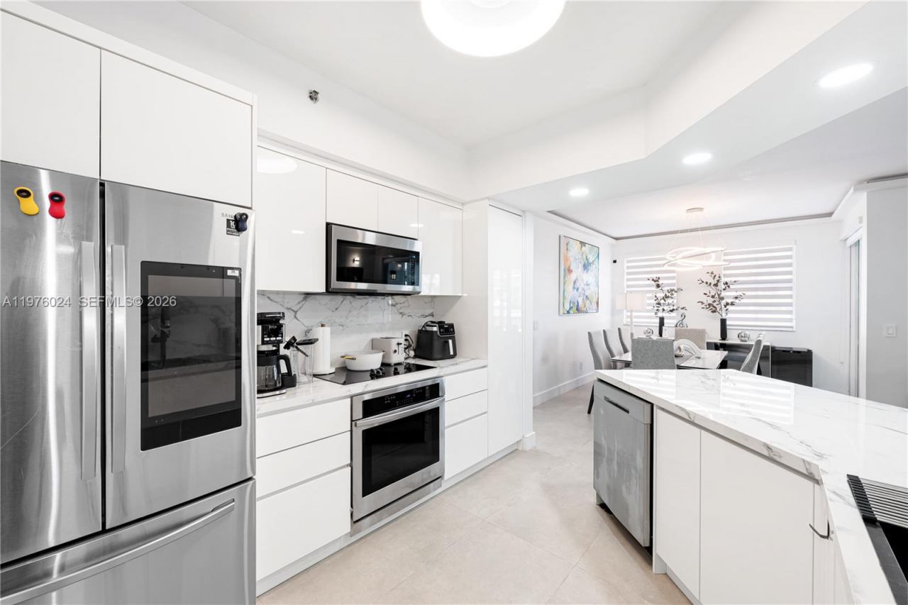 3255 NE 184th St, Unit 12101, Aventura, FL 33160 Photo