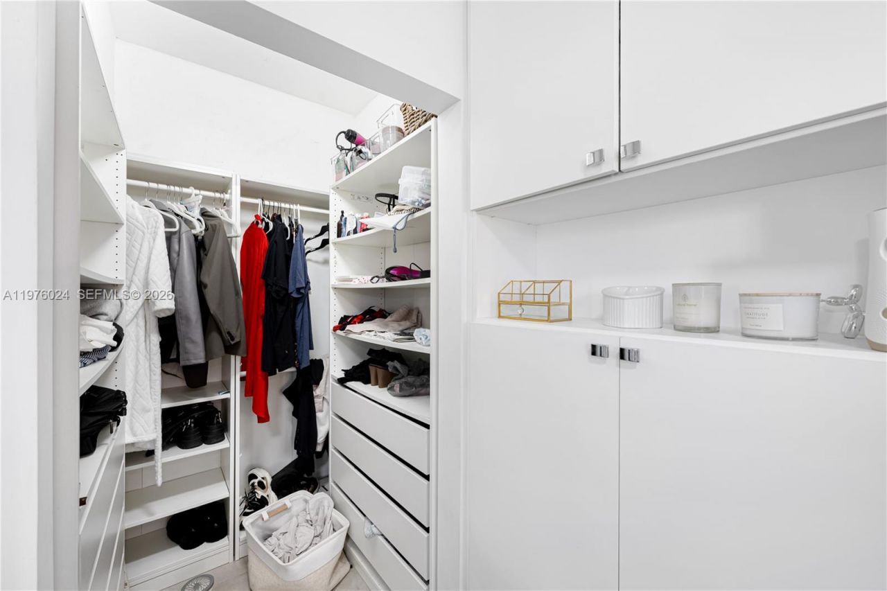3255 NE 184th St, Unit 12101, Aventura, FL 33160 Photo
