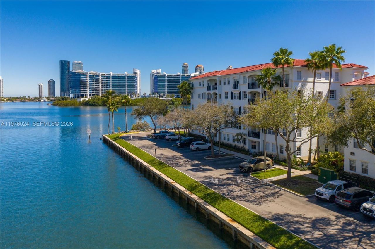 3255 NE 184th St, Unit 12101, Aventura, FL 33160 Photo
