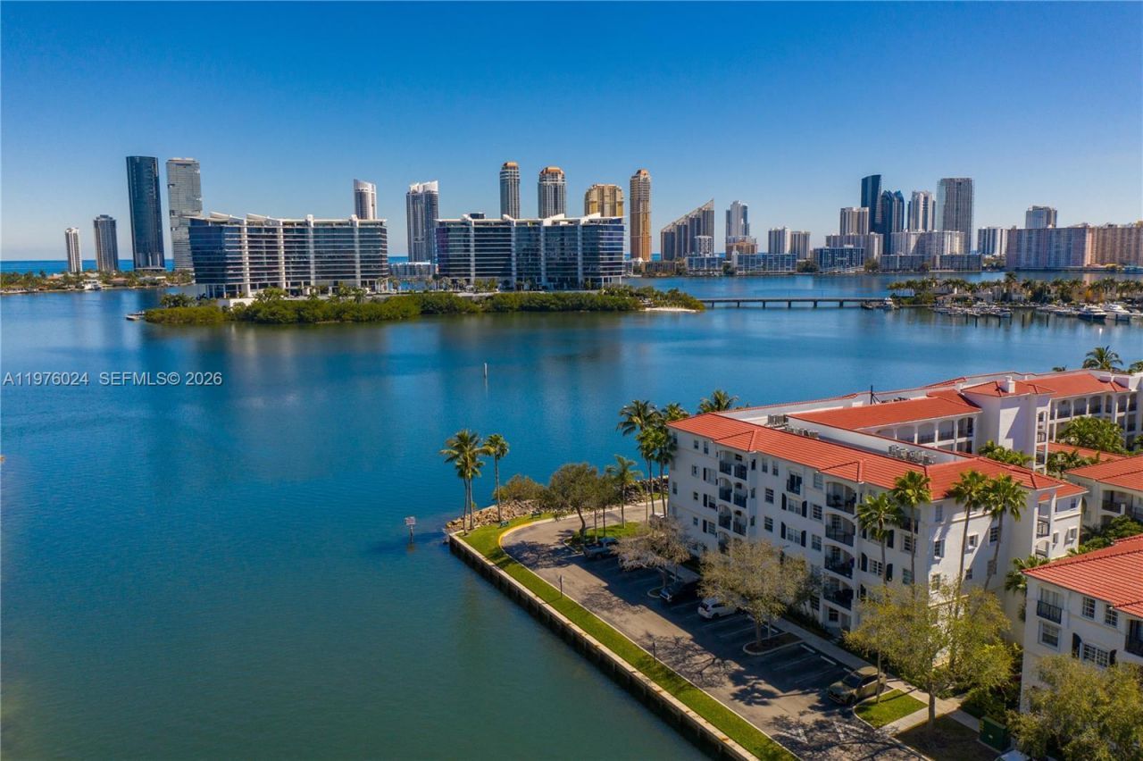 3255 NE 184th St, Unit 12101, Aventura, FL 33160 Photo
