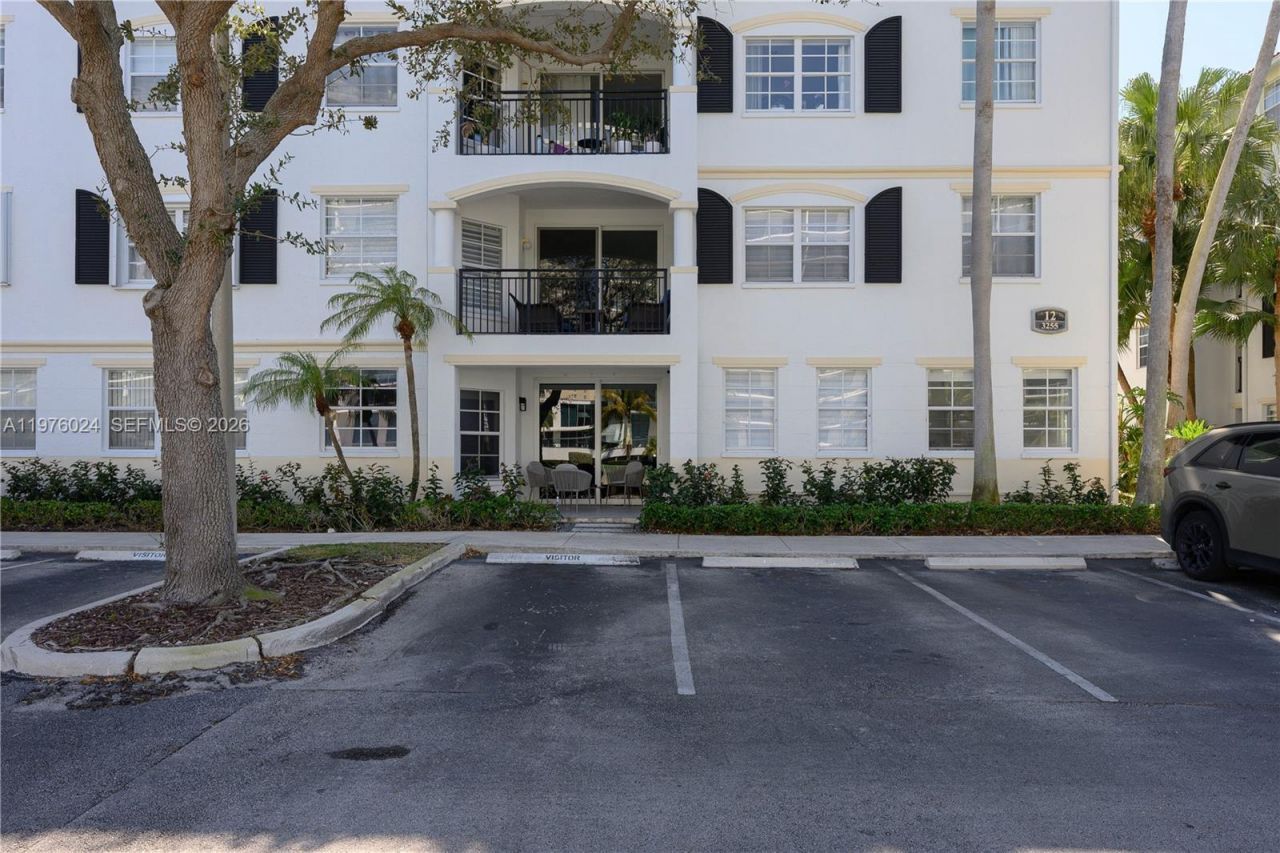 3255 NE 184th St, Unit 12101, Aventura, FL 33160 Photo