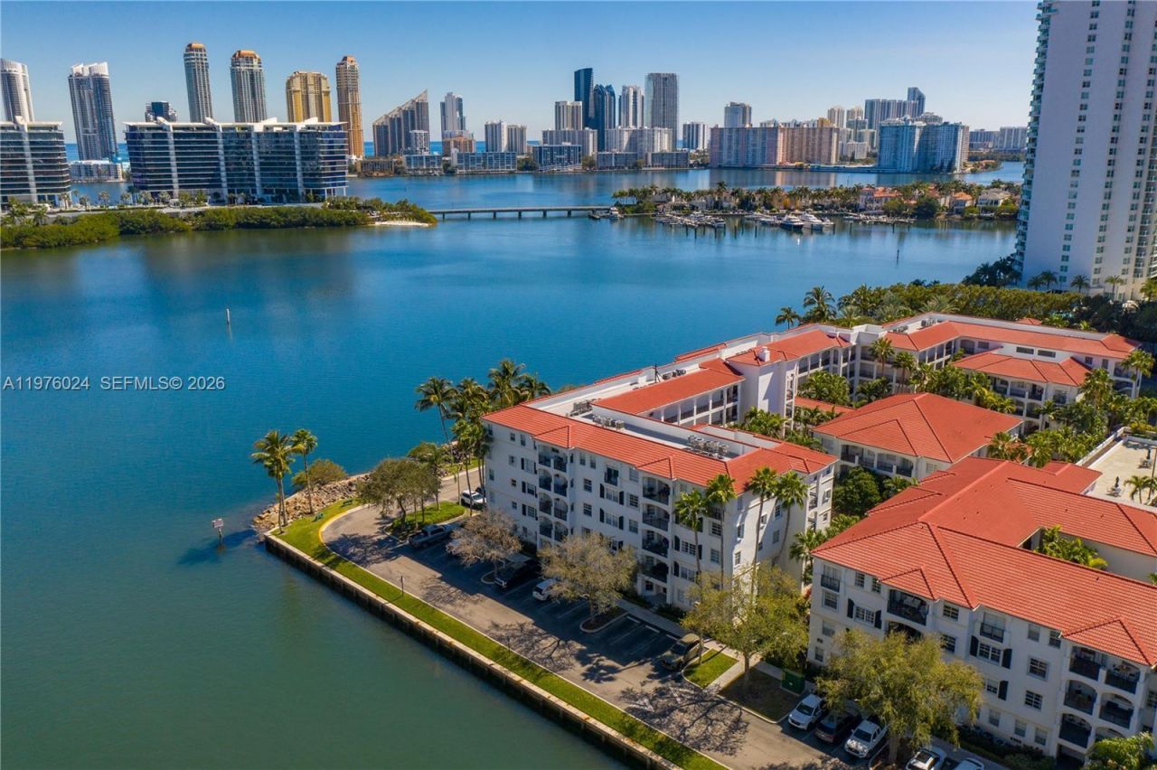 3255 NE 184th St, Unit 12101, Aventura, FL 33160 Photo