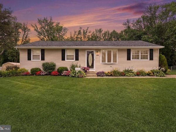 203 CENTRAL AVENUE, WOODBURY HEIGHTS, NJ 08097