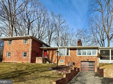 6334 CAVALIER CORRIDOR, FALLS CHURCH, VA 22044