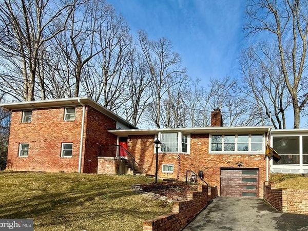 6334 CAVALIER CORRIDOR, FALLS CHURCH, VA 22044