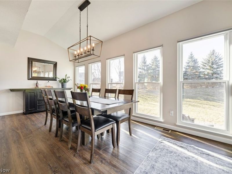 720 Jockeys Circle , Avon Lake, OH 44012 Photo 10