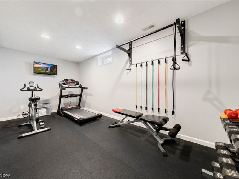 720 Jockeys Circle , Avon Lake, OH 44012 Photo 38