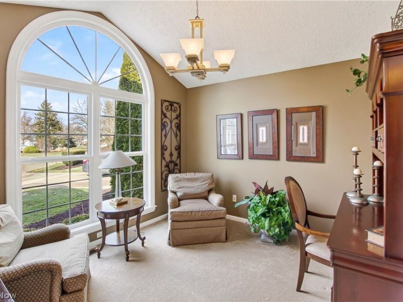 407 Clearbrook Drive , Avon Lake, OH 44012 Photo 3