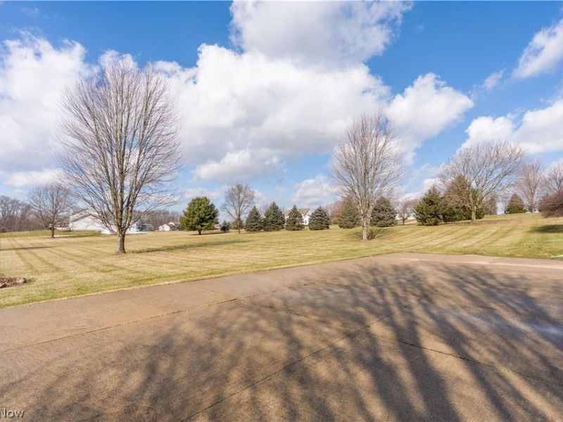 1762 Charolais Street NW, Uniontown, OH 44685 Photo 34