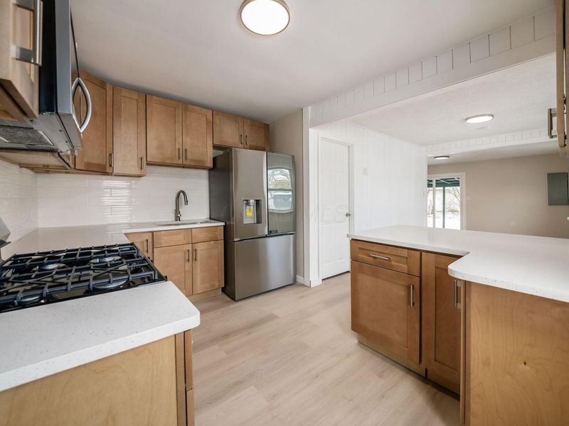 2182 Homewood Avenue , Columbus, OH 43223 Photo 14