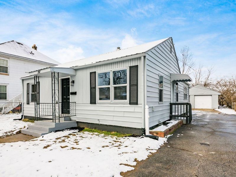 2182 Homewood Avenue , Columbus, OH 43223 Photo 5