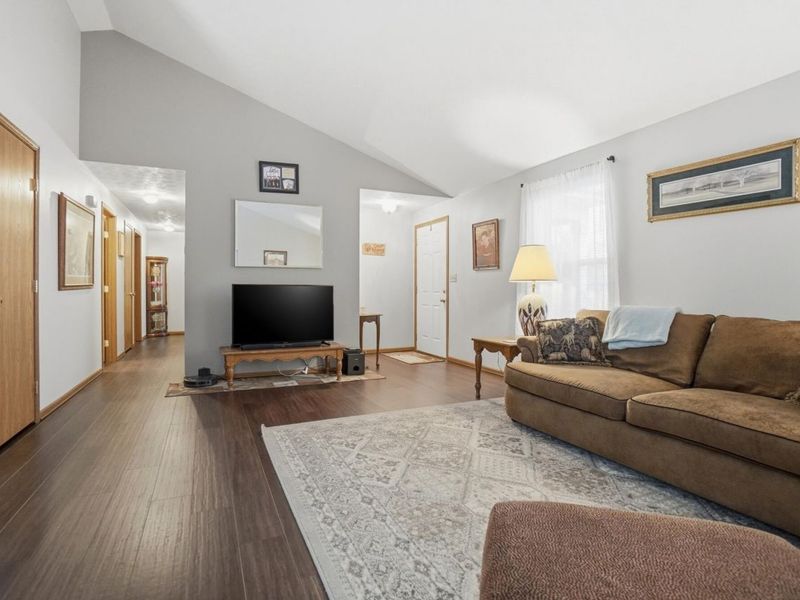 3942 Harris Lane, Springfield, OH 45503 Photo 9