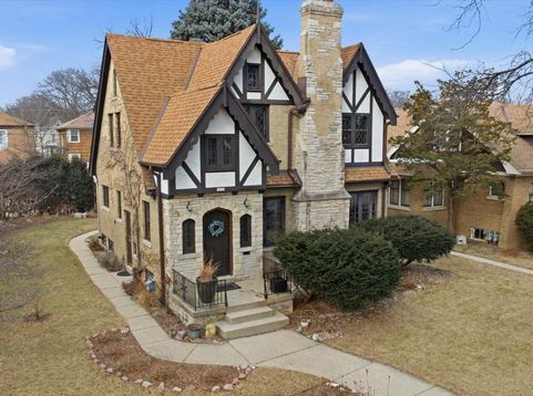Main Photo