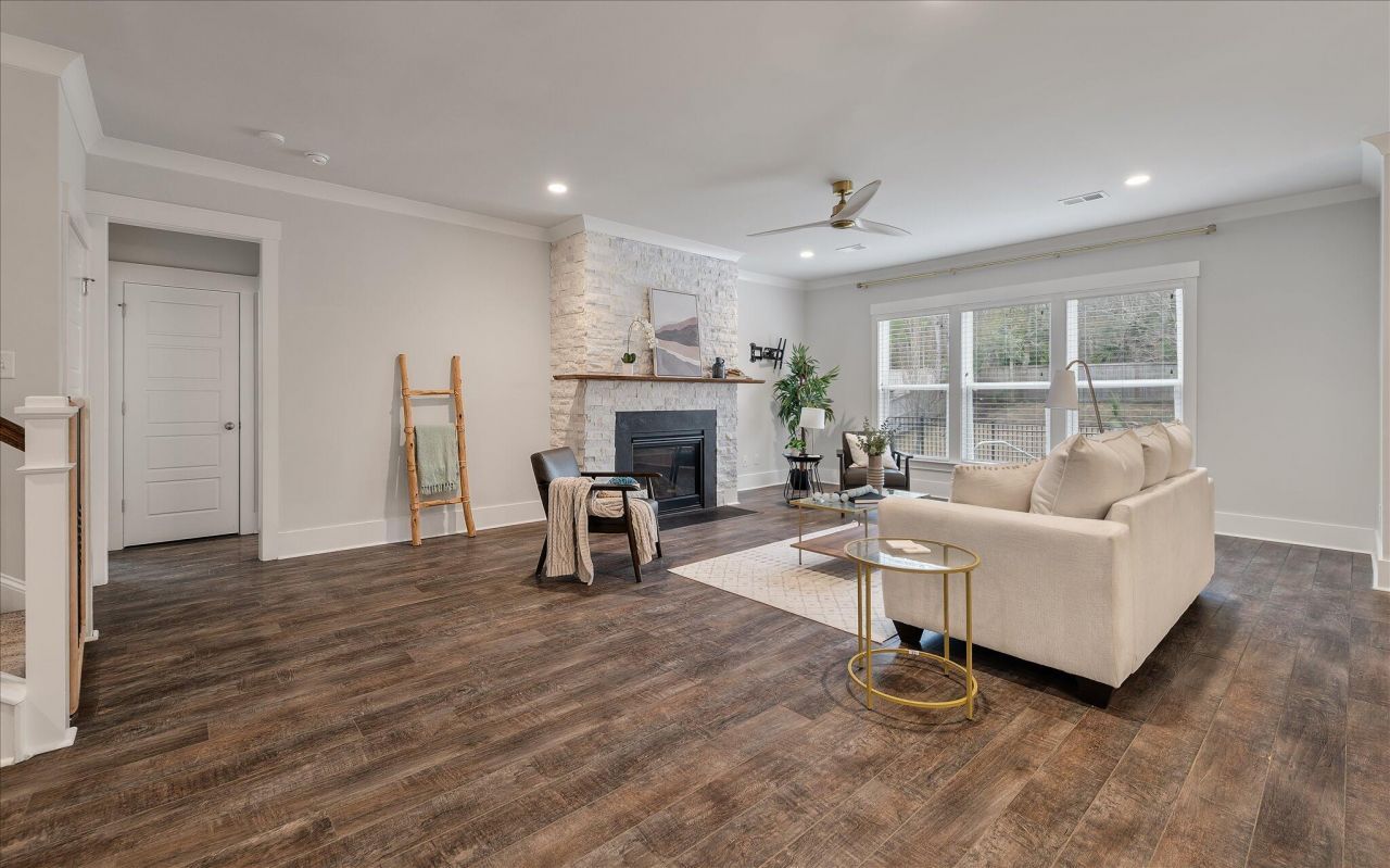 2931 Stonestown Drive Photo 13