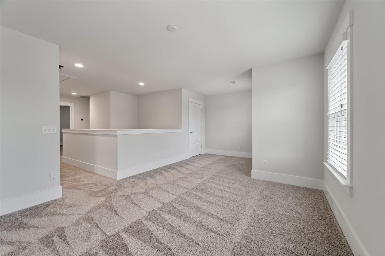 2931 Stonestown Drive Photo 33