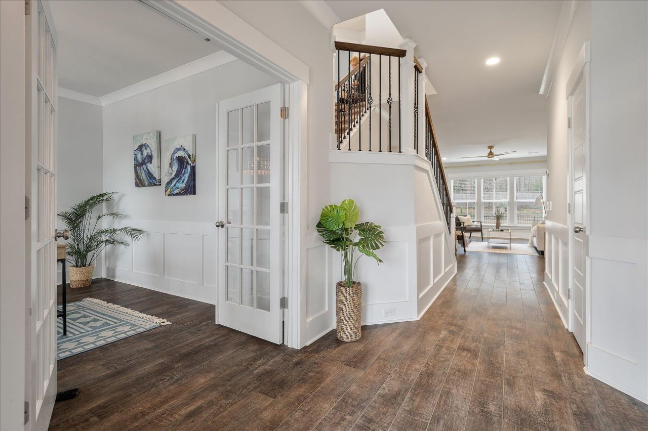 2931 Stonestown Drive Photo 5