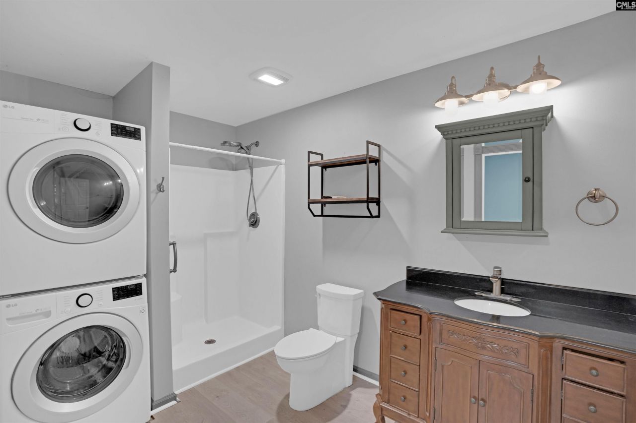 132 Pembroke Lane  Photo 26