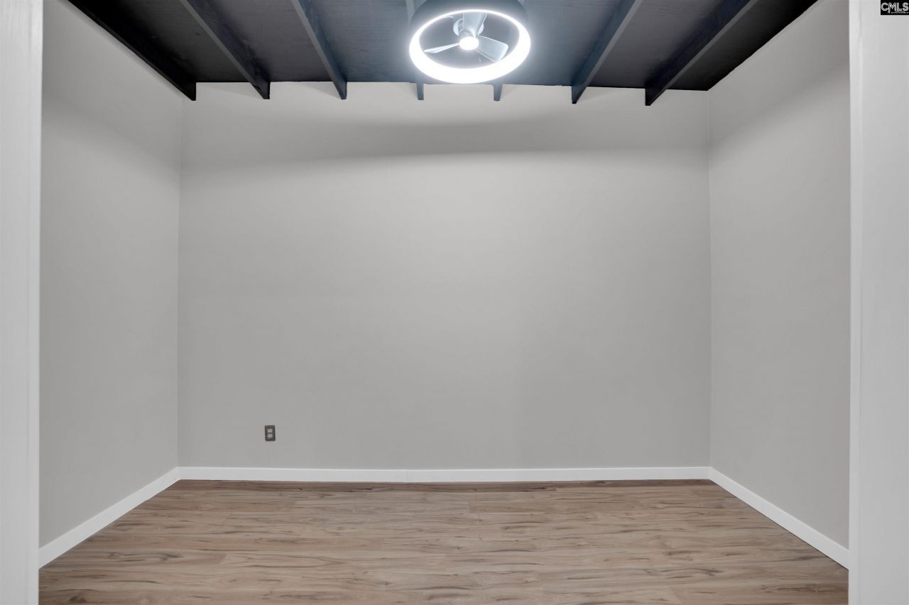 132 Pembroke Lane  Photo 27